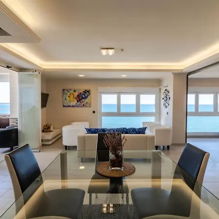 Royal Executive Suite Malaga Exterior photo